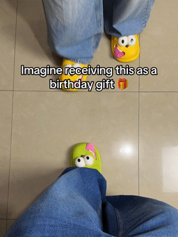 Kissing slippers playful matching design